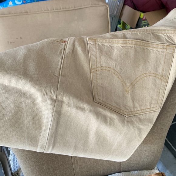 Jeans - Picture 1 of 3